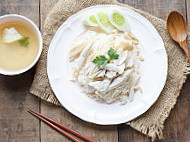 Asam Soup Chicken Rice (taman Mewah) food