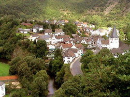 SchÄfer NÄhe NÜrburgring outside