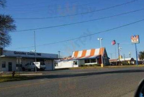 Whataburger outside