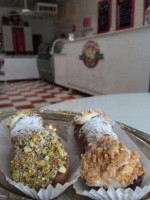 Romolo's Cannoli And Spumoni Factory food