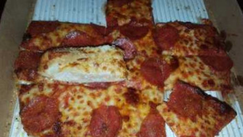 Marcos Pizza food