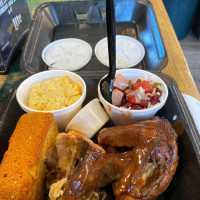 Moe's Original Bbq Orange Beach food