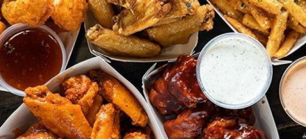 Wing Snob food