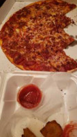 Elicia's Pizza food