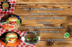 La Casa De La Cuexcoburger food