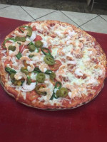 Tony’s Pizza food