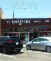 El Mariachi Mexican outside