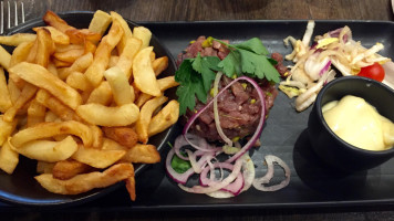 Le Barbier qui fume Vieux-Lille food