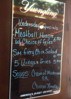 Robert's Roadside Inn menu