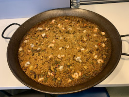 Can Paella food