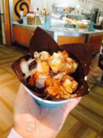 Cinnabon food