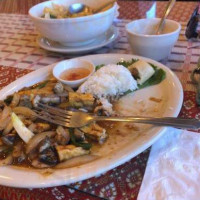 Lemon Grass Thai Cuisine food