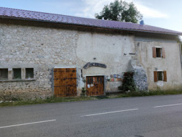 Auberge Du Tetras Lyre inside