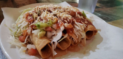 El Portal Maya Cafeteria food