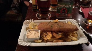 Larrys Irish Pub food