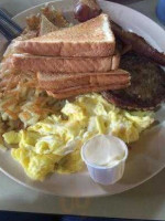 Kd's Po-boys Soup Salad food