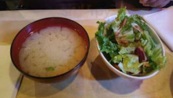 Sushiro food