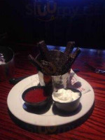 Red Robin Gourmet Burgers And Brews food