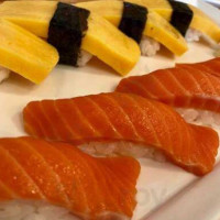 Oto Sushi food