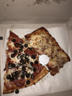 Mario's Pizzeria food