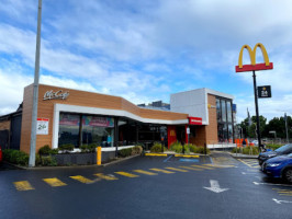 Mcdonald's outside