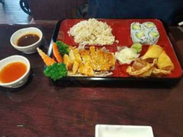 Sushi King food