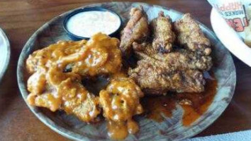 Hooters San Marcos food