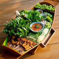 Ruen Jarung food