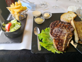 Le Jean Jaures food