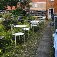 Det Gamle Apothek inside