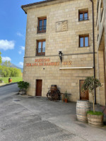 Bodegas Solana De Ramirez Ruiz outside