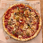 Blaze Pizza food