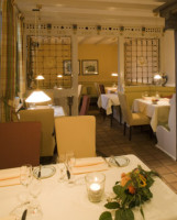 Hotel Restaurant Menge food