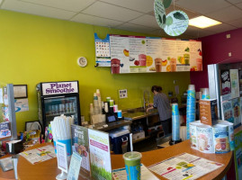 Planet Smoothie food