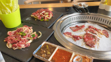 Gogi House food