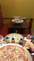 Amato's Pizza food