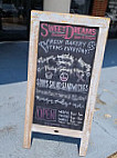 Sweet Dreams Bakery Bistro outside