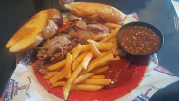 Bandana's -b-q Mid Rivers Express food