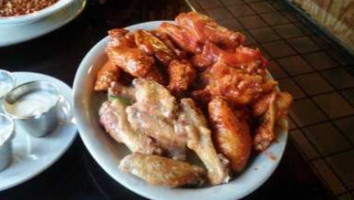 Cloverleaf Sports Grill food