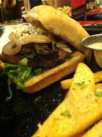 Red Robin Gourmet Burgers And Brews food