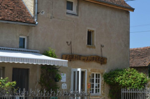 Ferme Auberge de Chamoge outside