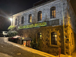 Tarihi Şengül Hamamı outside