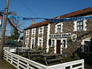 The Kings Head outside