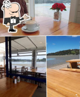 Cafe Sandspit inside