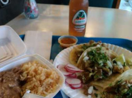 Pineda Tacos food