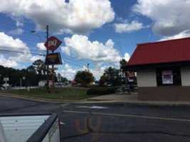 Dairy Queen outside