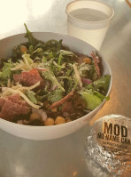 Mod Pizza food