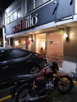 Sushi Itto outside