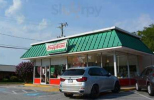 Krispy Kreme Doughnuts outside