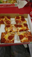 Jet's Pizza food